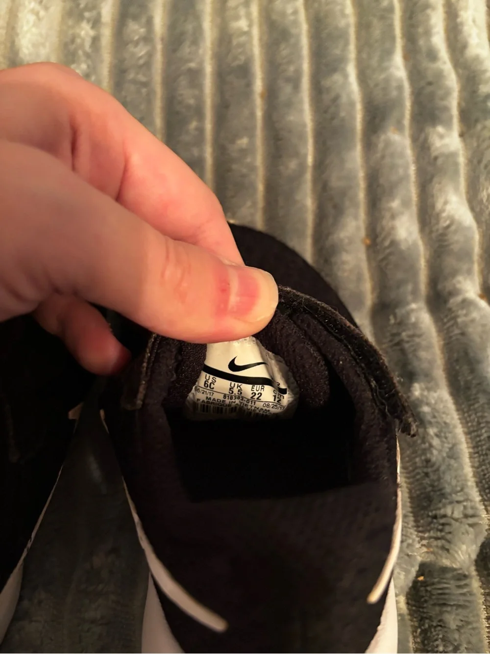 Nike Kids' Black and White Velcro Running Sneakers